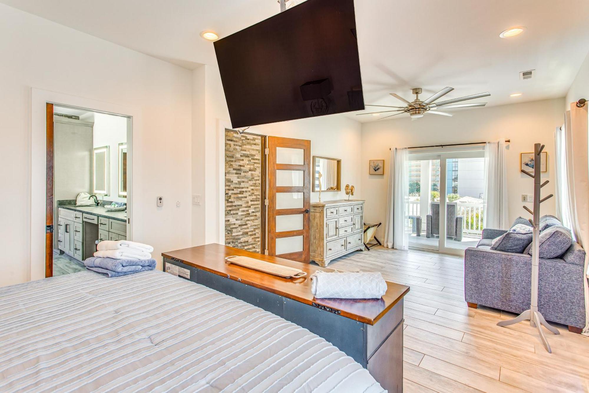 Myrtle Beach House With Hot Tub, Walk To Beach Экстерьер фото